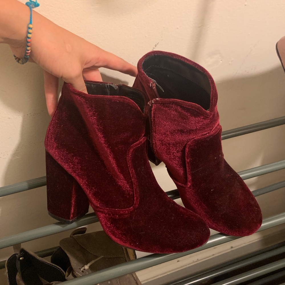 Heeled ankle booties